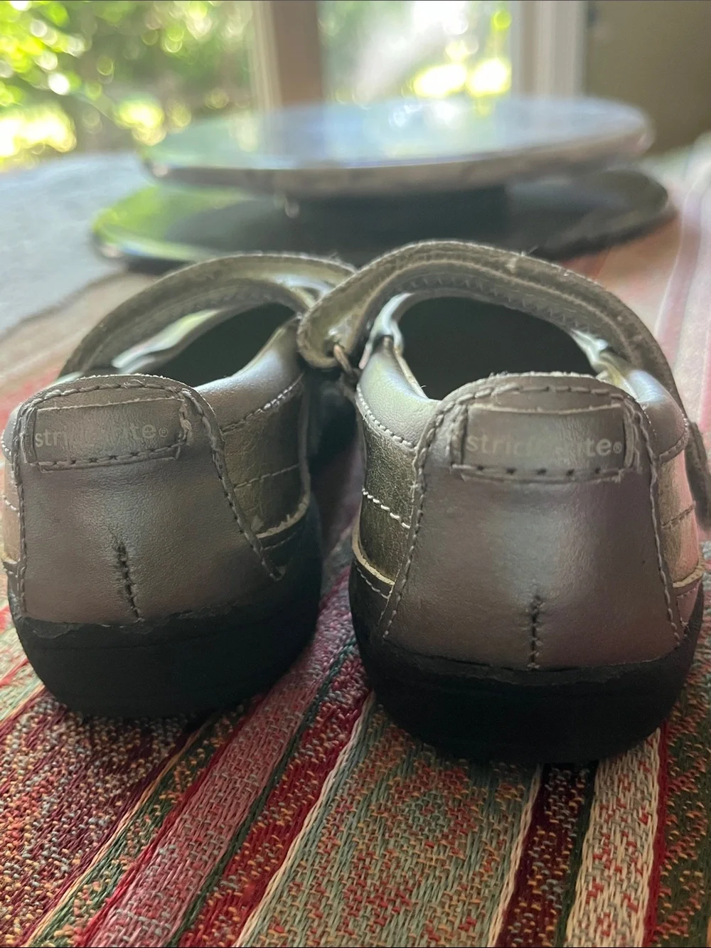 Stride rite Blaire Maryjane silver and gold 10M
